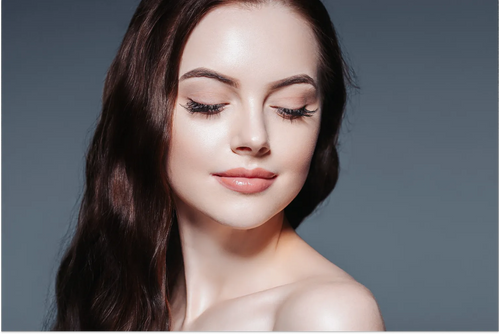 The Allure of Curly Lashes for Mesmerizing Eyes!