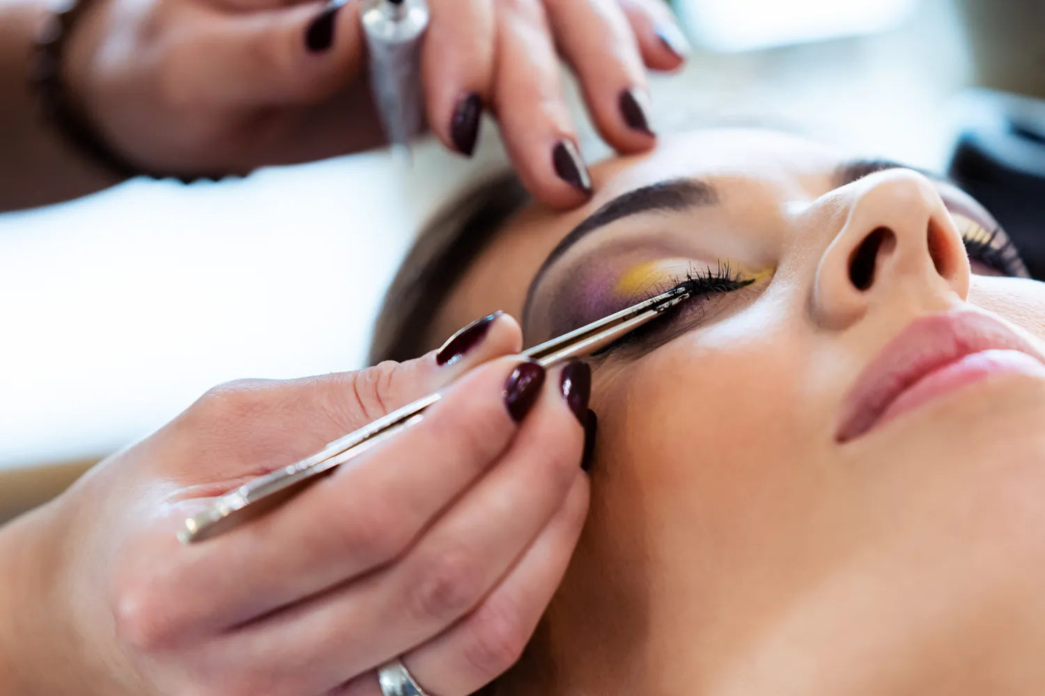 Tips and Tricks for Precision: DIY Eyelash Applicator Hacks