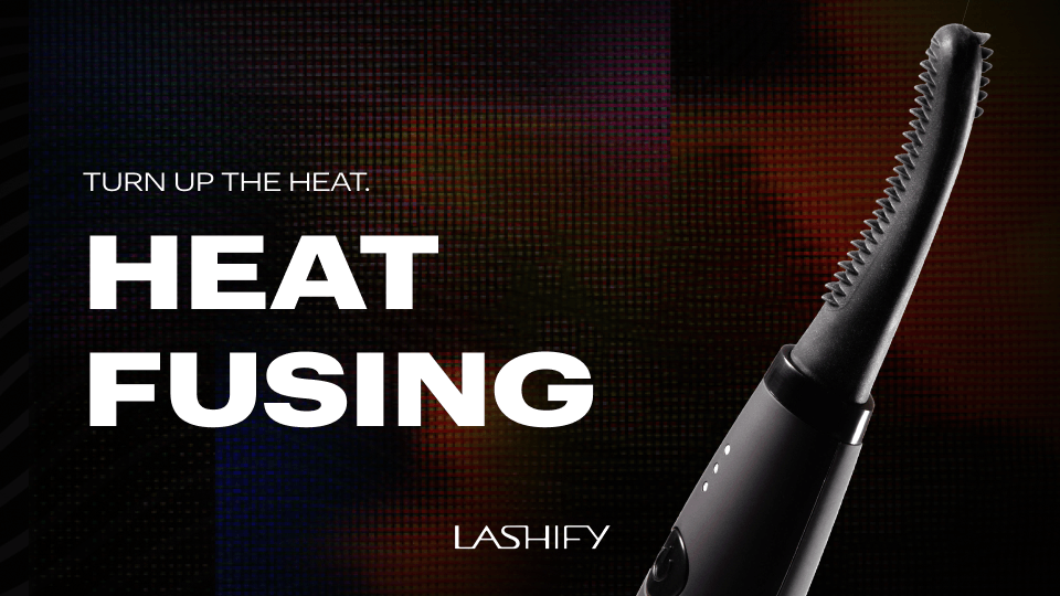 Lashicurl heated lash curler adjusting the curl of Gossamer lash extensions