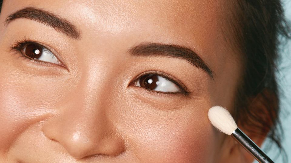 Close-up of a hooded eye with blended eyeshadow and Lashify lashes