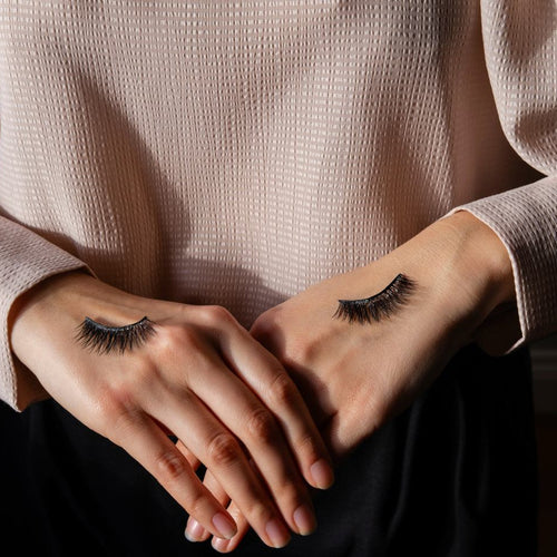 How to Apply False LashesLashify