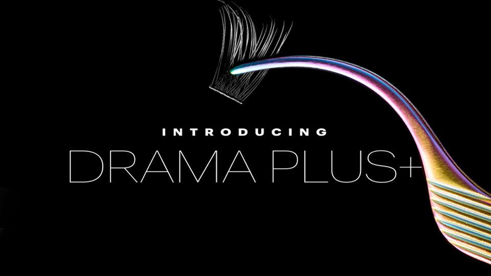 Dramatic volume D-Drama Plus Gossamer lashes with thick fibers and a strong curl