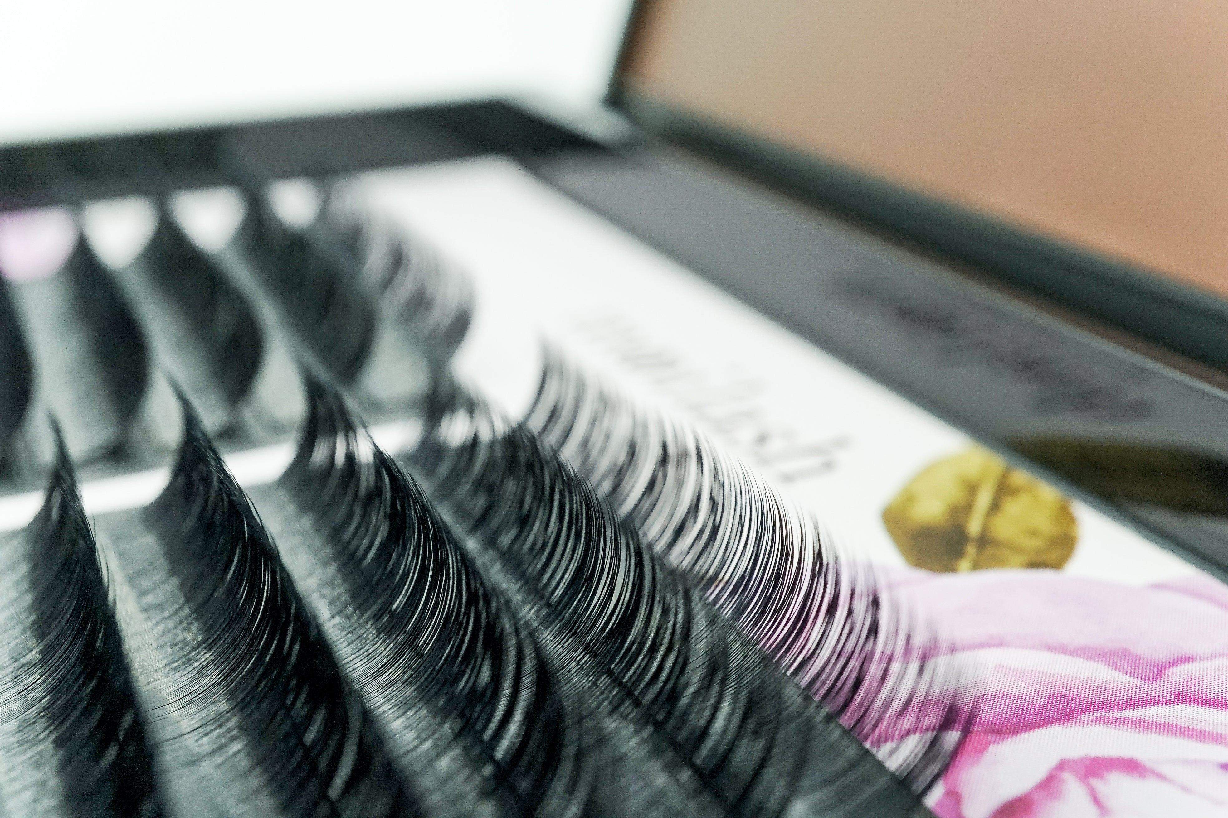 How To Clean DIY Lash Extensions