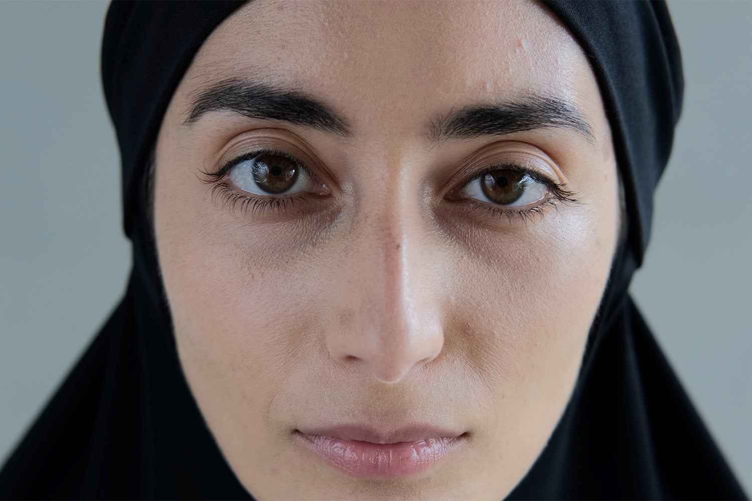 What Do Almond-Shaped Eyes Look Like? 