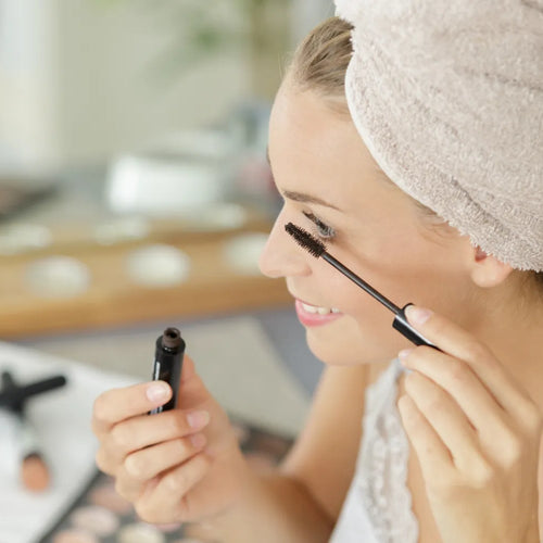 At-Home Lashes: DIY Glam in MinutesLashify 