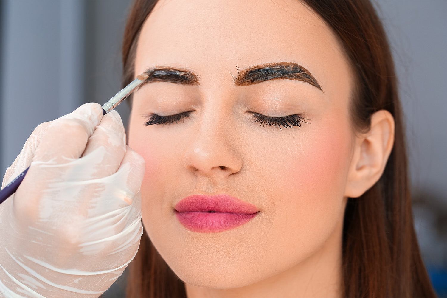 What Are the Benefits of a Lash & Brow Tint?