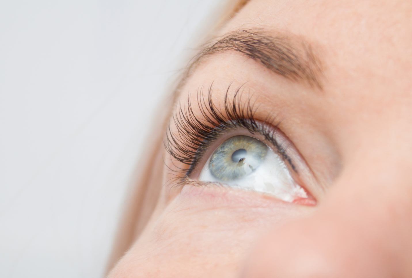How To Get Professional Lash Extensions at Home