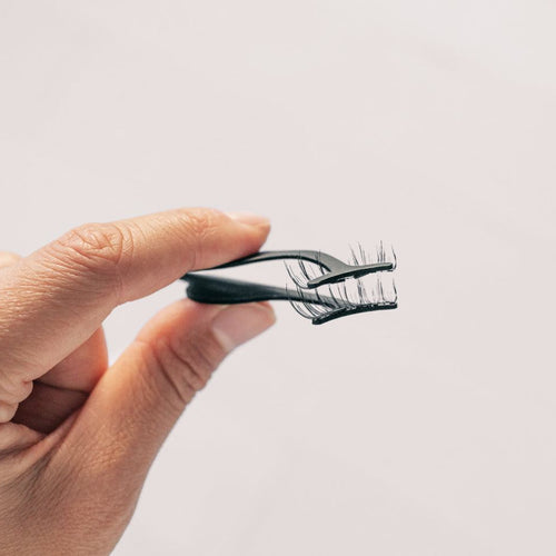 Magnetic Lashes vs. Lash ExtensionsLashify 