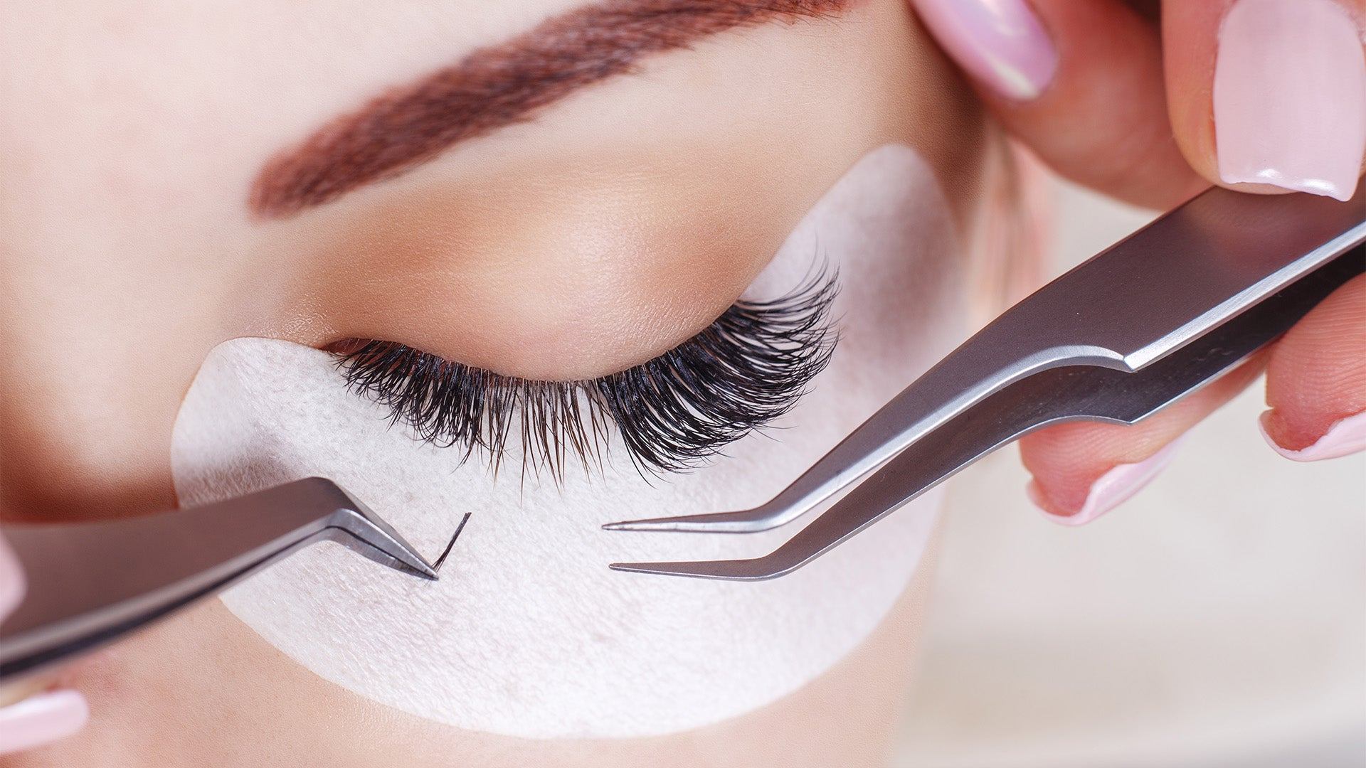 Classic Eyelash Extensions Tips and Tricks